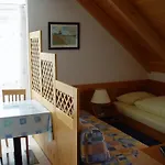 Zur Sonne Konukevi 3*